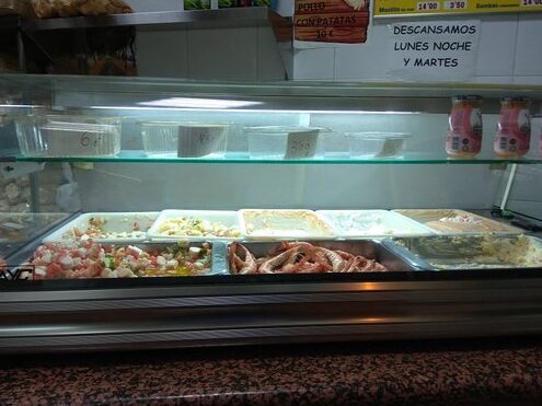 Asador De Pollos Y Freiduría San Pa Pollos