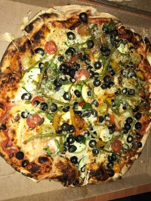 El Asadero Mirasierra Pizzería.