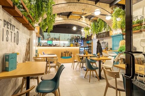 Petit Bistro